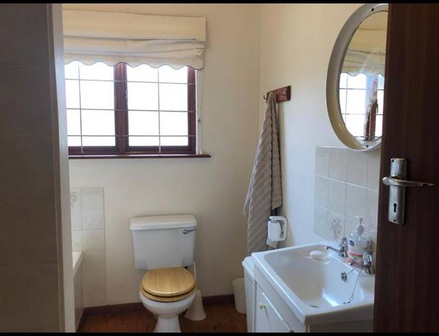 4 BEDROOM HOUSE FOR SALE IN SANDBAAI